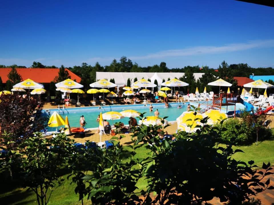 Aqua Party Hotel Victoria  ภายนอก รูปภาพ